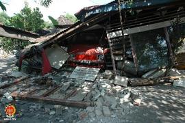 Sebuah rumah sekaligus tempat persewaan meja kursi dan pengeras suara di daerah Winongo Jalan Ban...