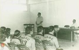 Bapak Kepala Dinas Sosial menyampaikan sambutan pada acara pelepasan kontingen YPOC DIY ke POR YPOC