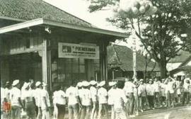 Acara pelepasan balon udara dalam rangka peringatan HUT ke-2 Yayasan Jantung Indonesia Cabang Uta...
