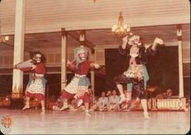 Pementasan sendratari “Kembang Wijaya Kusuma” dari kontingen Kabupaten Dati II Kulon Progo