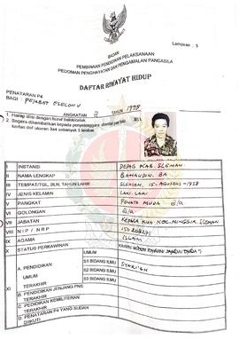 Bendel daftar Riwayat hidup peserta penataran P-4 bagi Pejabat Eselon V Angkatan III tahun 1998 y...